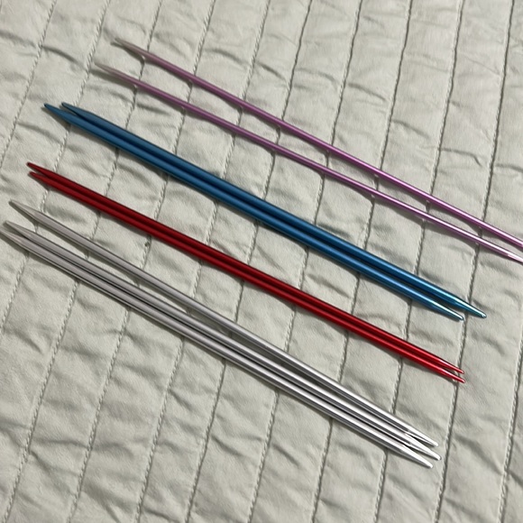 Six Knit Picks Yarns and Knitting Needles - Picture 15 of 15
